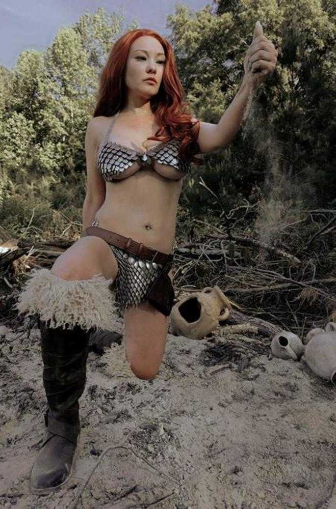 Sonja Reborn #4 Cover F 1 in 10 Cosplay Full Art Variant