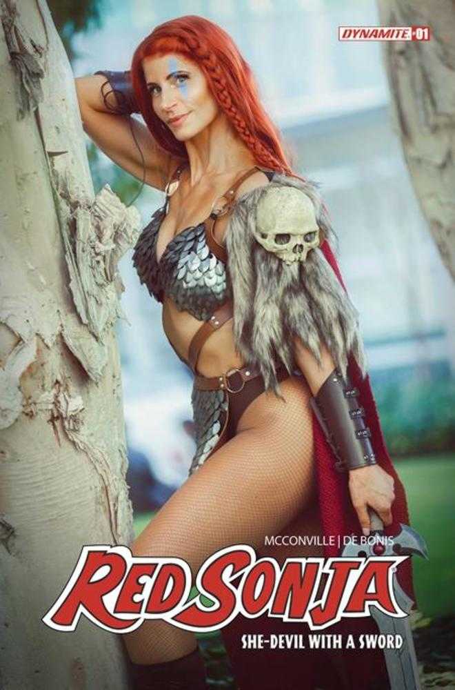 Red Sonja: She-Devil with a Sword #1 Cover E Woman Of Wonder Cosplay Variant