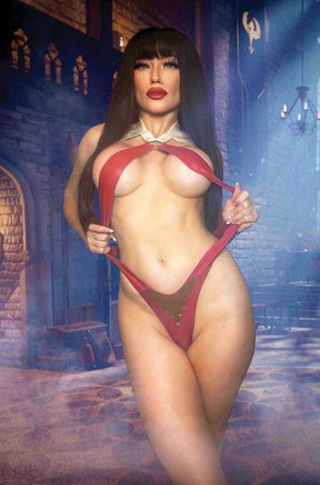 Vampirella (2026) #5 Cover H Inc 1:10 Cosplay Rachel Hollon Virgin Variant