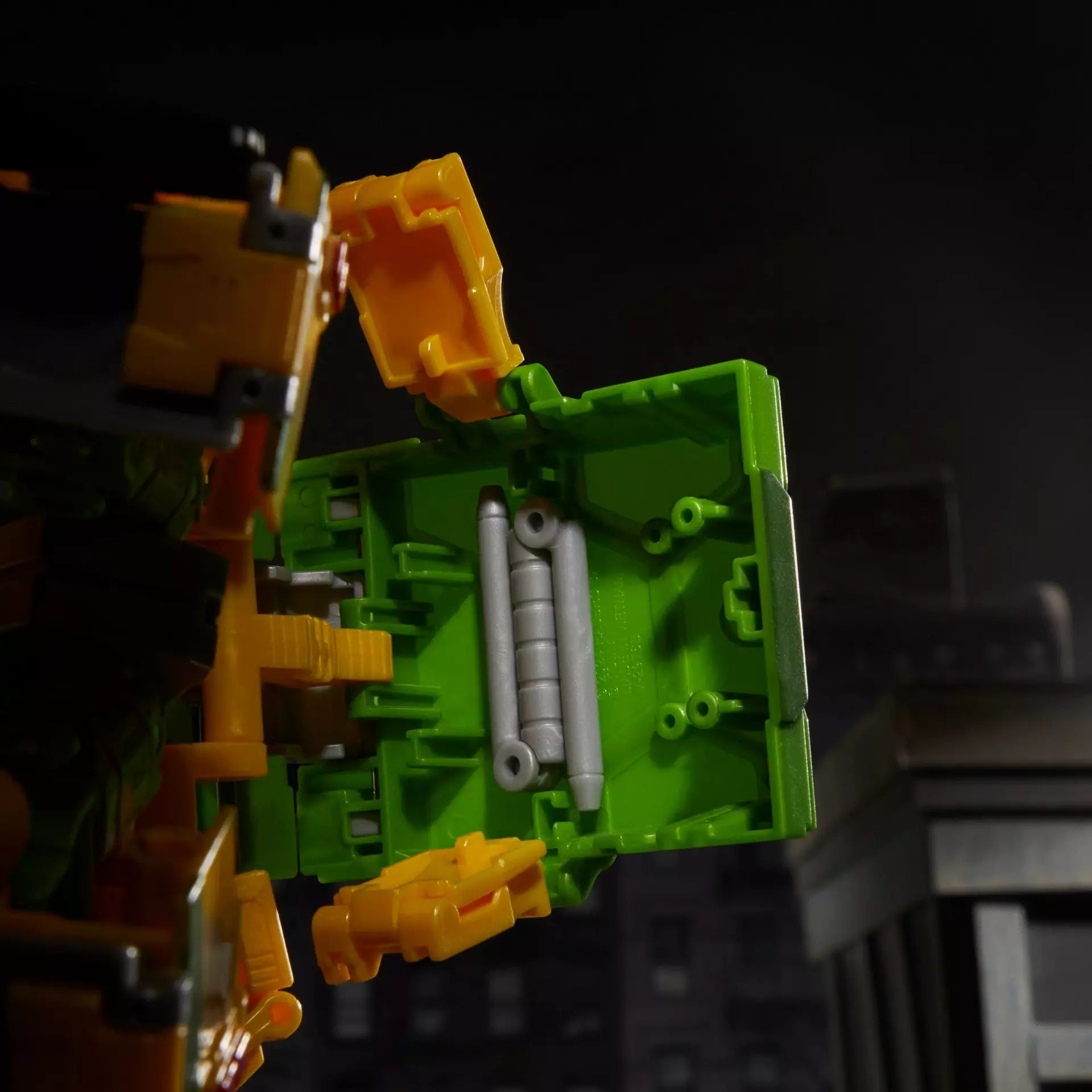 Transformers Collaborative Teenage Mutant Ninja Turtles x Transformers Party Wallop