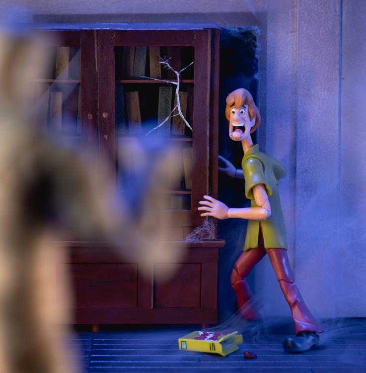 Scooby-Doo Shaggy 1/12 Scale Action Figure