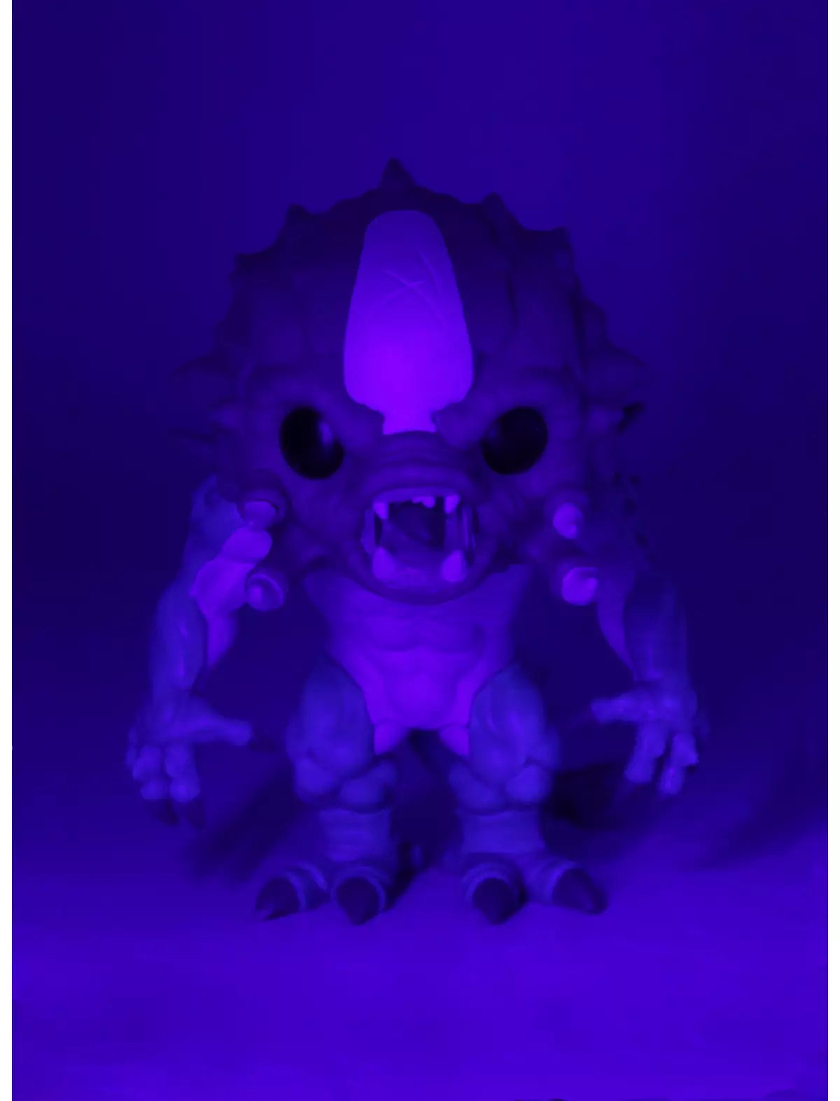 Pop! Games: Evolve Goliath (Glow-in-the-Dark Hot Topic Exclusive) 6"in Vinyl Figure