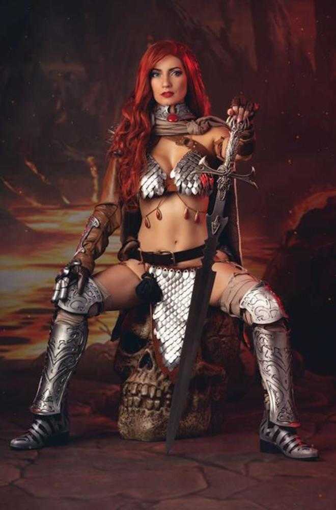 Vampirella vs Red Sonja Red City #1 Cover G Inc 1:10 Cosplay Red Sonja Ivycosplay Virgin Variant
