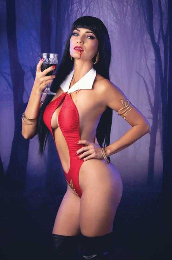 Vampirella vs Red Sonja Red City #1 Cover H Inc 1:10 Cosplay Vampirella Ivycosplay Virgin Variant
