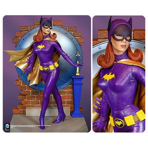 Batman 1966 Batgirl Maquette Diorama (DAMAGED)