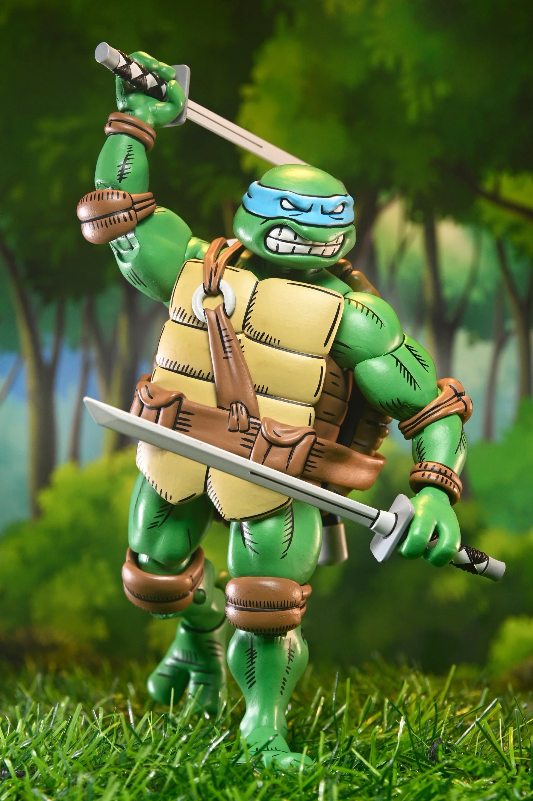 NECA Teenage Mutant Ninja Turtles x Usagi Yojimbo: Ultimate Leonardo Action Figure