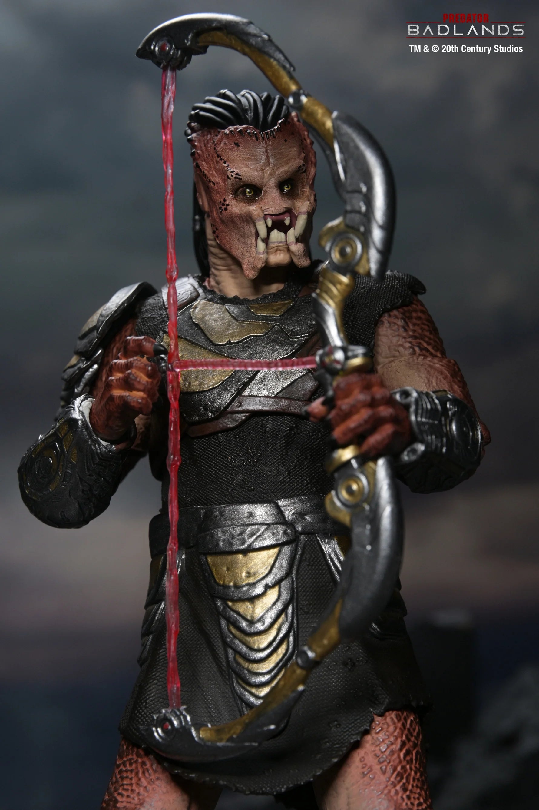 Predator: Badlands - Ultimate Dek (Training Armor) 7" Scale Action Figure