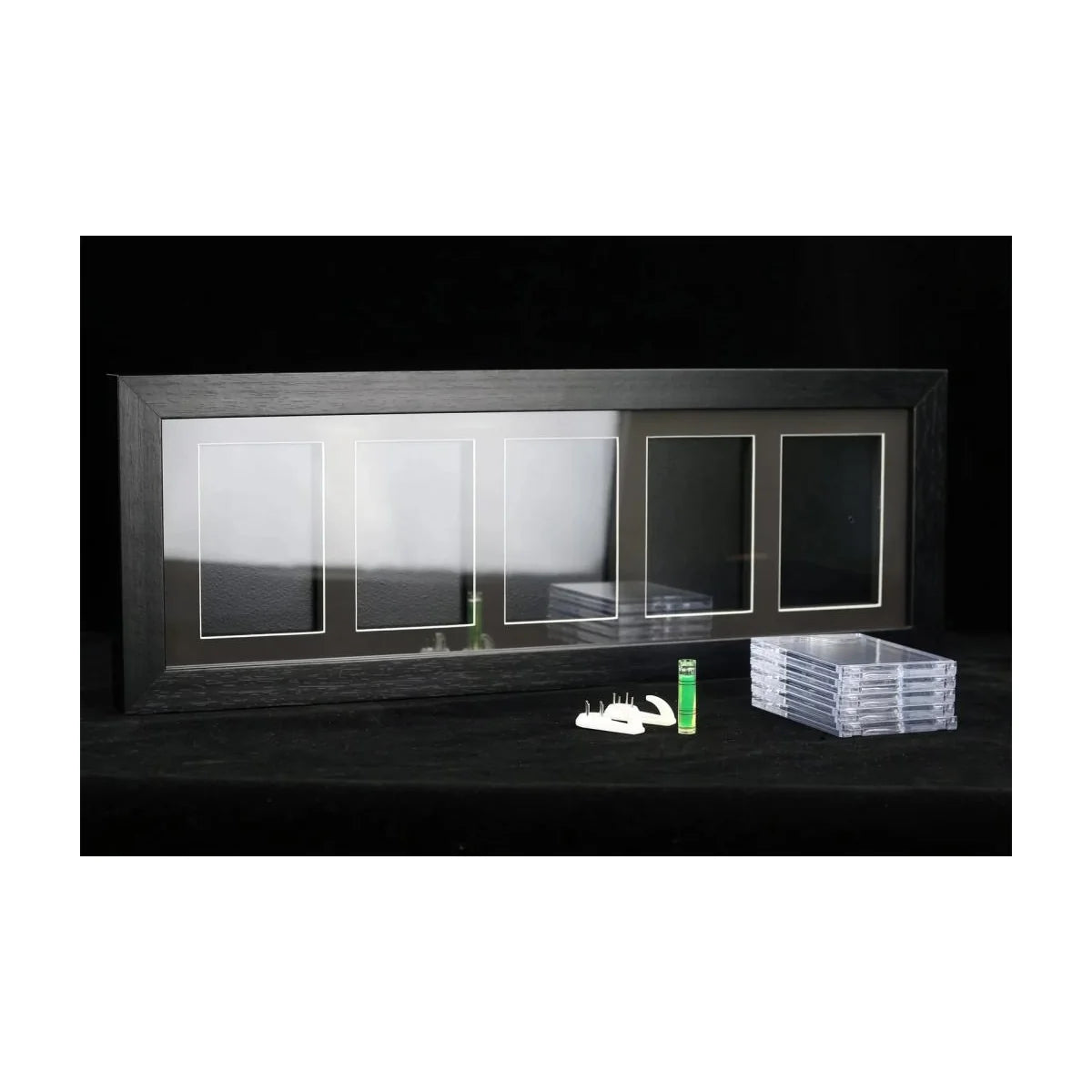 EVORETRO - Magnetic Display Case for 5 Cards